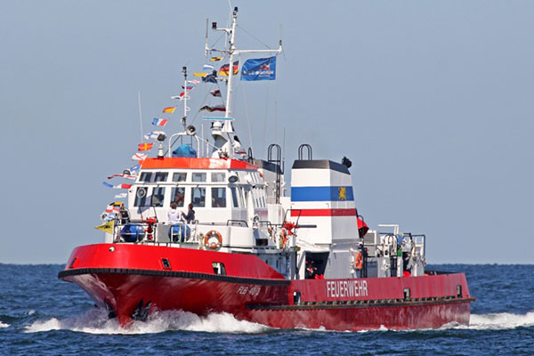 Feuerlöschboot FLB 40-3, Rostock, Warnemünde, Ostsee